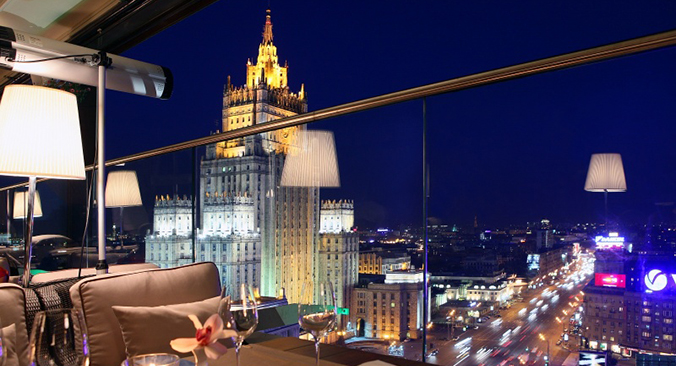Москва се вбројува во еден од десетте града во светот во кои ноќниот живот е незаборавен. Избор: Press Photo